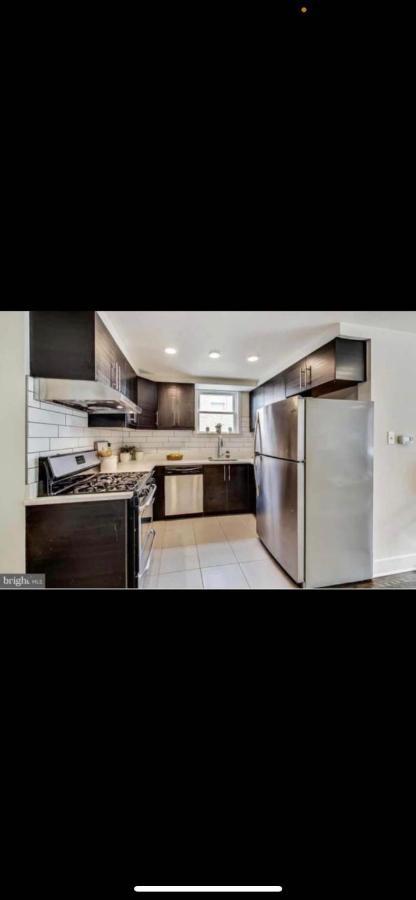 Lovely 1-bedroom Unit With Free Parking Apartamento